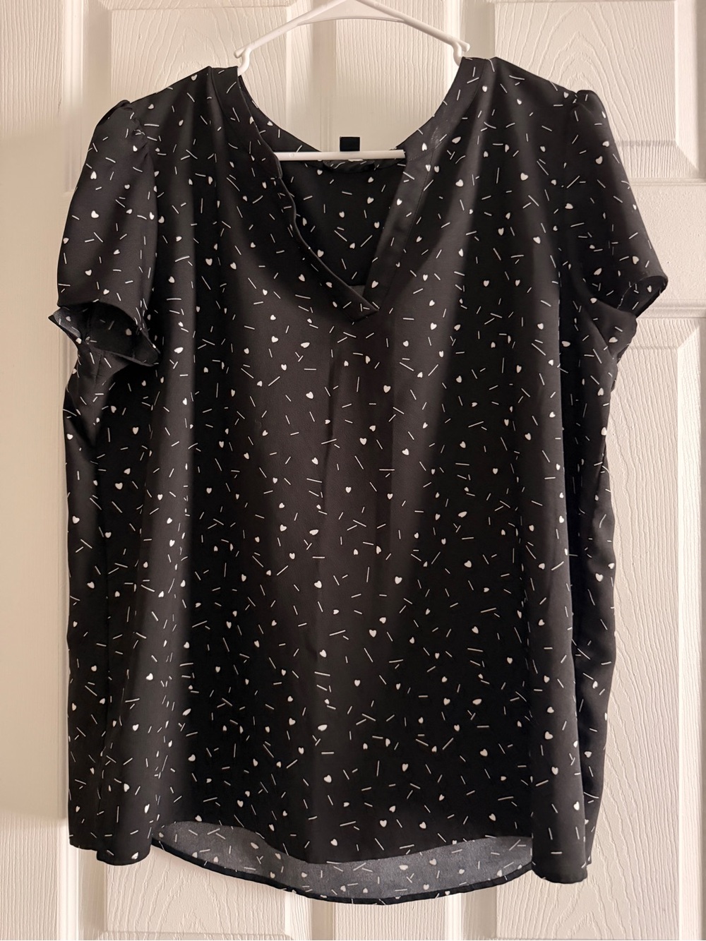 Hilary Radley Black V-Neck Short-Sleeve Top with White Confetti Print